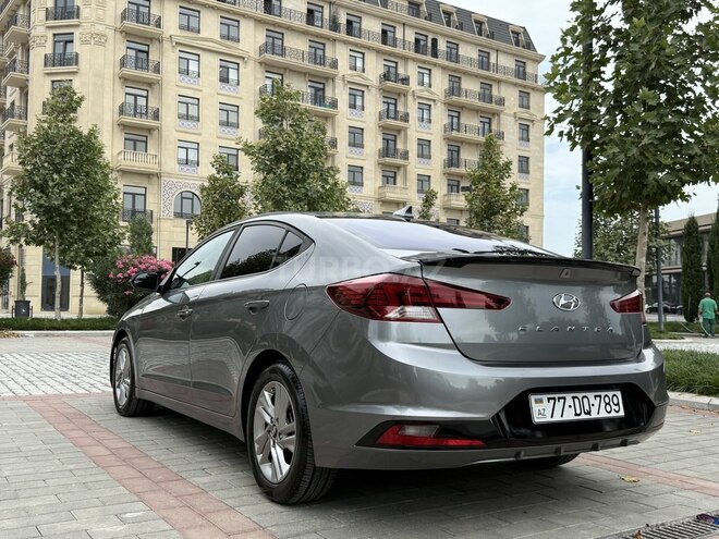 Hyundai Elantra 2019, 154,497 km - 2.0 l - Bakı