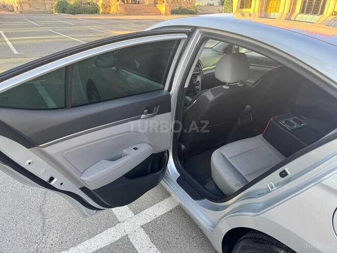 Hyundai Elantra 2016, 120,000 km - 2.0 l - Bakı