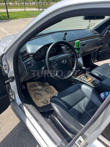 Mercedes E 240 2000, 380,000 km - 2.4 л - Bakı