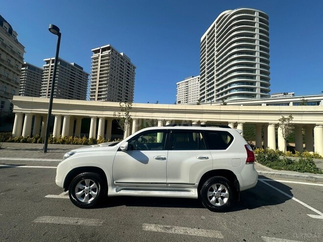Toyota Land Cruiser Prado 2012, 234,500 km - 2.7 л - Bakı