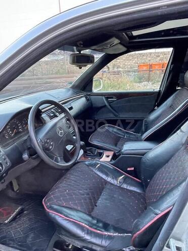 Mercedes E 300 d 1996, 234,570 km - 3.0 l - Bakı