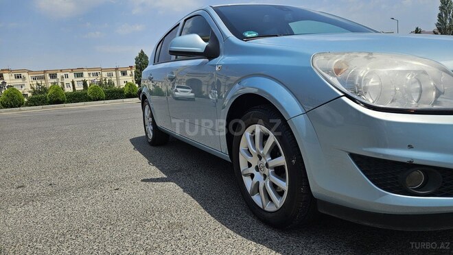 Opel Astra 2009, 268,800 km - 1.4 l - Bakı