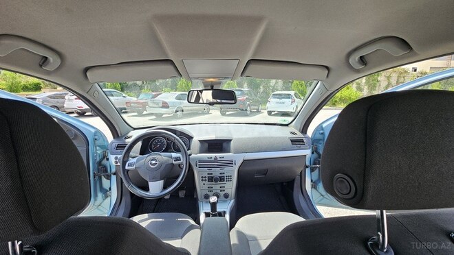 Opel Astra 2009, 268,800 km - 1.4 l - Bakı