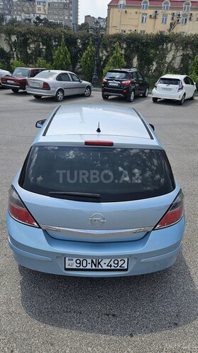 Opel Astra 2009, 268,800 km - 1.4 l - Bakı