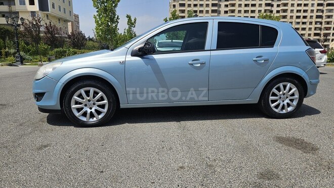 Opel Astra 2009, 268,800 km - 1.4 l - Bakı