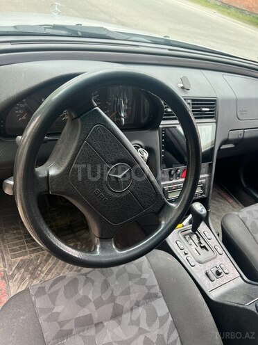 Mercedes C 200 1997, 527,865 km - 2.0 l - Balakən