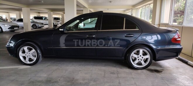 Mercedes E 220 d 2002, 291,500 km - 2.2 l - Bakı