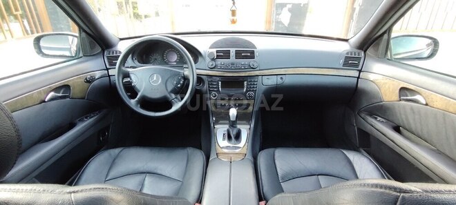 Mercedes E 220 d 2002, 291,500 km - 2.2 l - Bakı