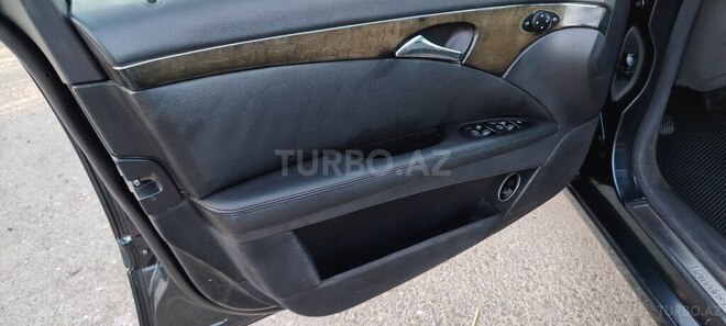 Mercedes E 220 d 2002, 291,500 km - 2.2 l - Bakı