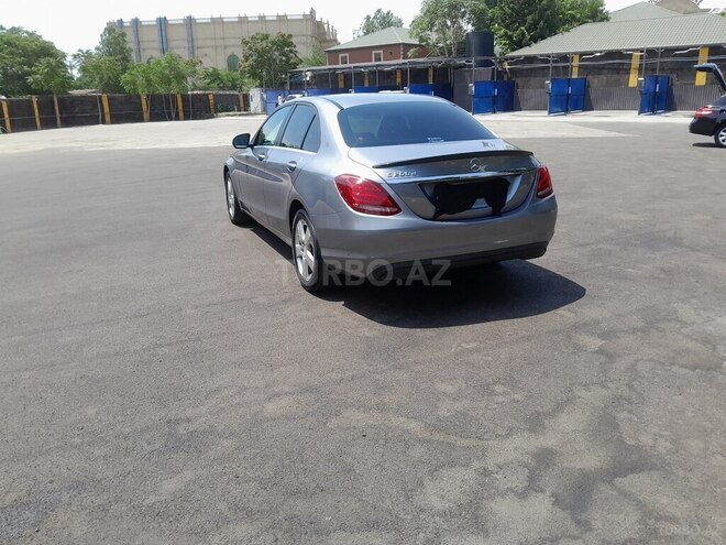 Mercedes C 300 d 2015, 258,001 km - 1.6 l - Bakı