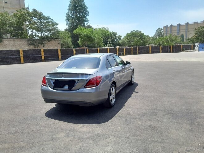 Mercedes C 300 d 2015, 258,001 km - 1.6 l - Bakı