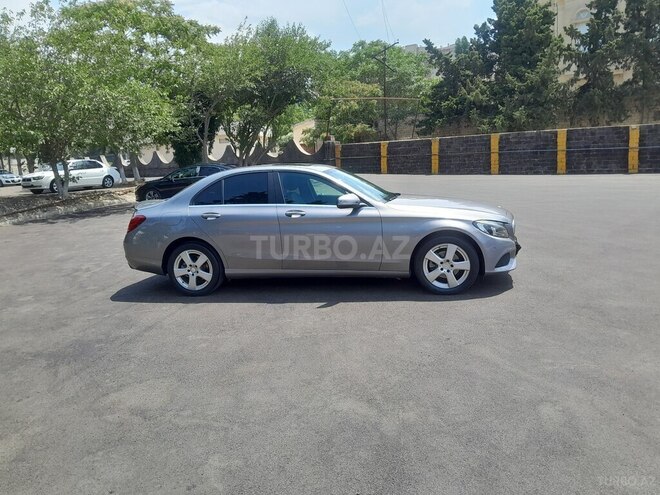 Mercedes C 300 d 2015, 258,001 km - 1.6 l - Bakı