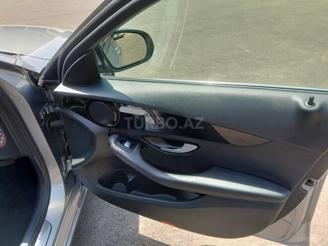 Mercedes C 300 d 2015, 258,001 km - 1.6 l - Bakı