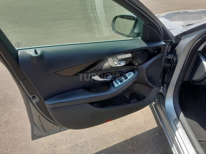 Mercedes C 300 d 2015, 258,001 km - 1.6 l - Bakı