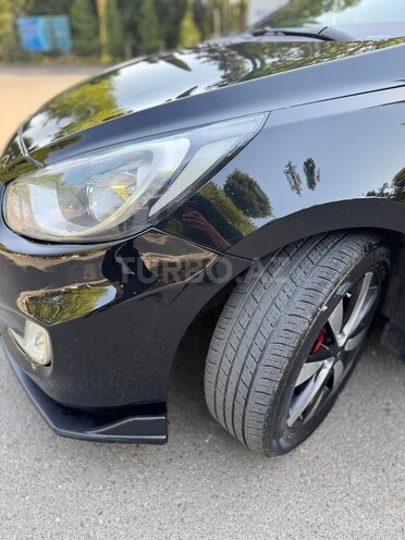 Hyundai Accent 2011, 260,000 km - 1.6 l - Mingəçevir