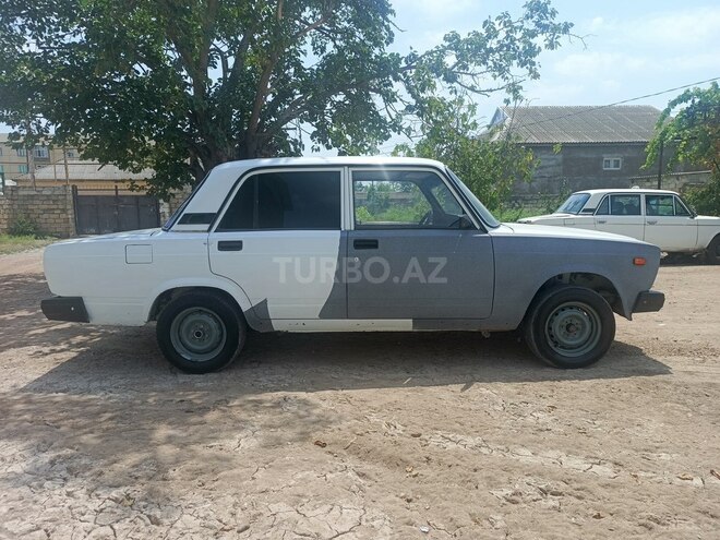 LADA (VAZ) 2107 2007, 95,510 km - 1.6 l - Salyan