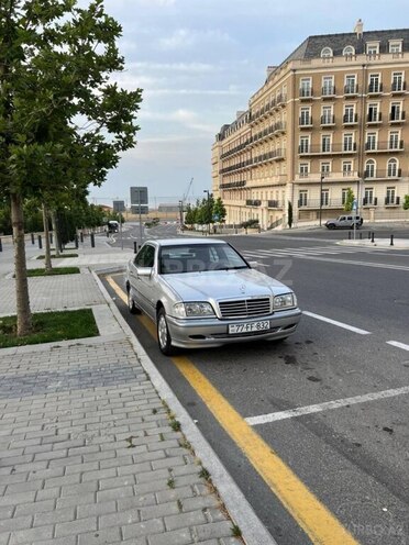 Mercedes C 200 1998, 224,000 km - 2.0 l - Bakı