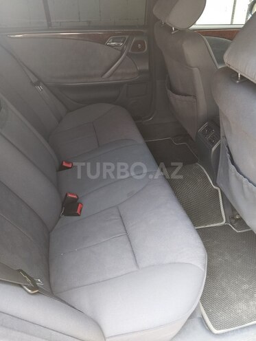 Mercedes E 220 d 2001, 420,000 km - 2.2 л - Şirvan