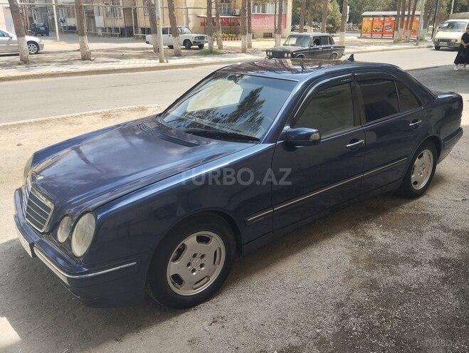 Mercedes E 220 d 2001, 420,000 km - 2.2 л - Şirvan