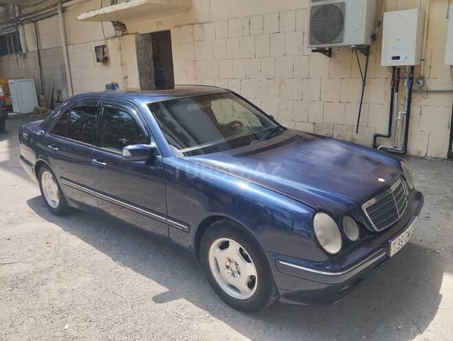 Mercedes E 220 d 2001, 420,000 km - 2.2 л - Şirvan