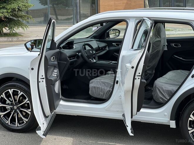 Changan CS 55 Plus 2025, 0 km - 1.5 л - Bakı