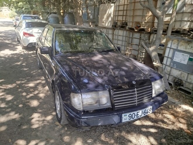 Mercedes E 200 1993, 296,000 km - 2.0 l - Bakı