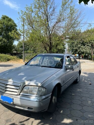 Mercedes C 220 d 1994, 812,030 km - 2.2 l - Masallı