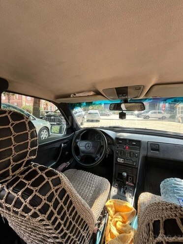 Mercedes C 220 d 1994, 812,030 km - 2.2 l - Masallı