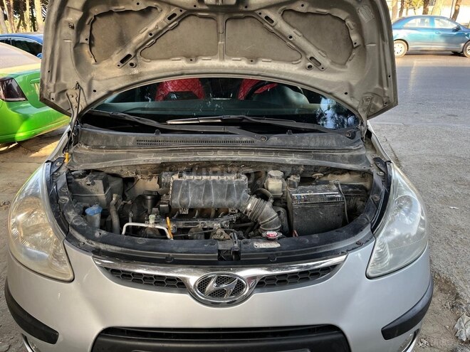 Hyundai i10 2009, 300,000 km - 1.1 l - Bakı