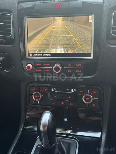 Volkswagen Touareg 2010, 334,450 km - 3.6 л - Bakı