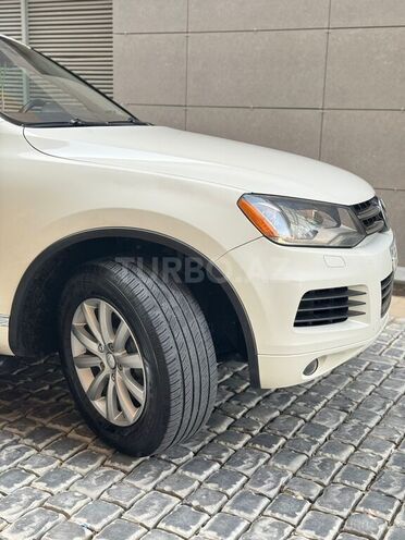 Volkswagen Touareg 2010, 334,450 km - 3.6 л - Bakı