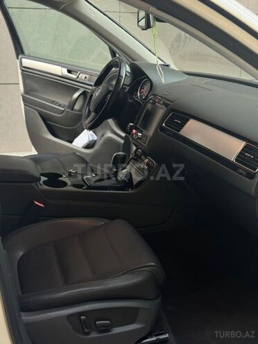 Volkswagen Touareg 2010, 334,450 km - 3.6 л - Bakı