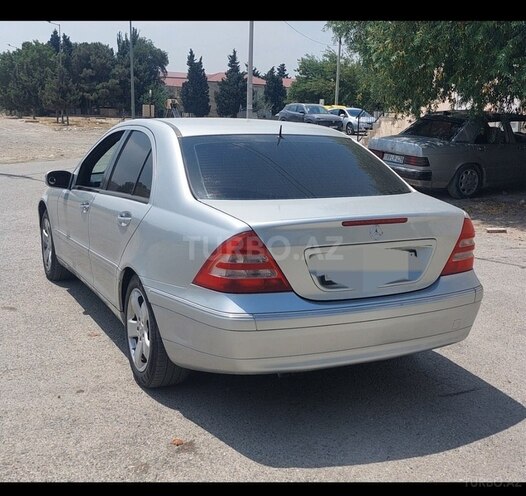 Mercedes C 240 2002, 640,000 km - 2.6 l - Sumqayıt