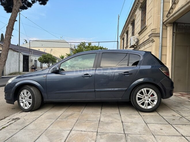 Opel Astra 2009, 298,400 km - 1.3 l - Gəncə