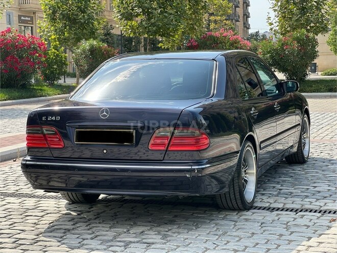 Mercedes E 240 1999, 257,000 km - 2.4 l - Bakı