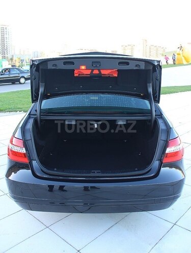 Mercedes E 250 2009, 278,000 km - 2.1 l - Bakı