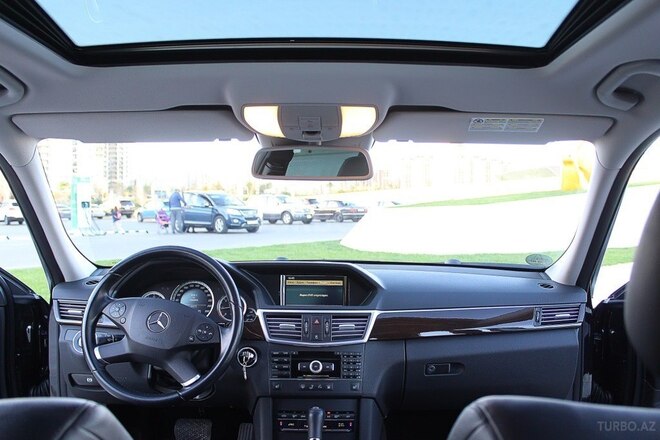 Mercedes E 250 2009, 278,000 km - 2.1 l - Bakı