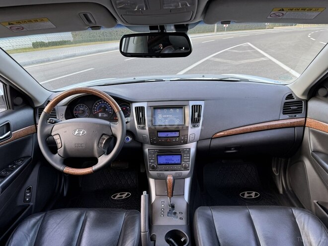 Hyundai Sonata-4