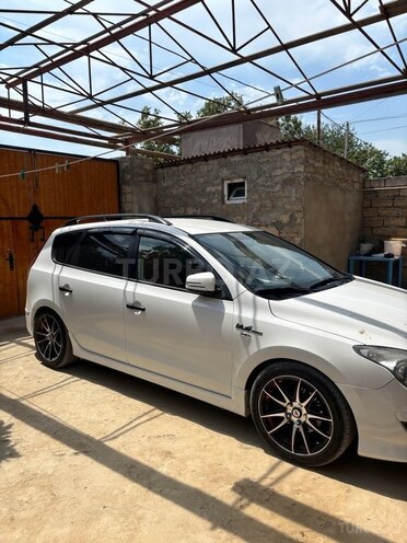 Hyundai i30 2011, 252,000 km - 1.4 л - Bakı