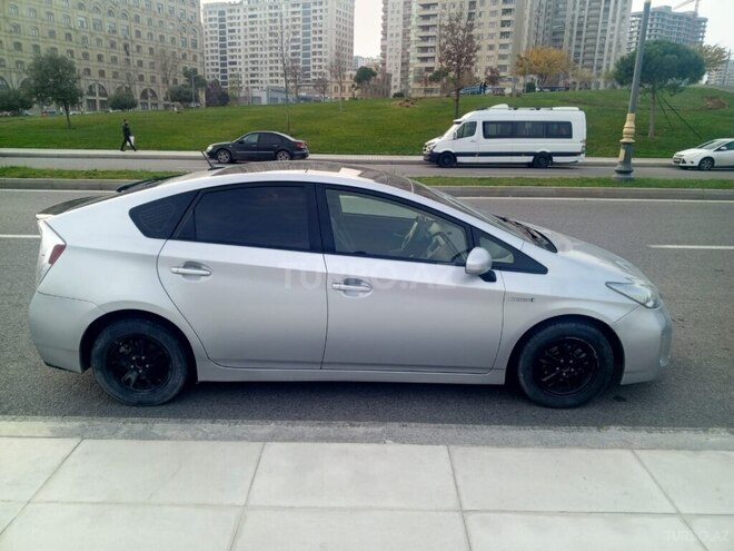 Toyota Prius 2015, 227,000 km - 1.8 l - Bakı