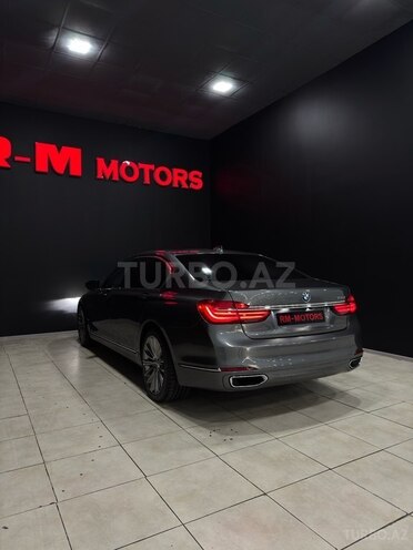 BMW 740 2018, 126,000 km - 3.0 l - Bakı