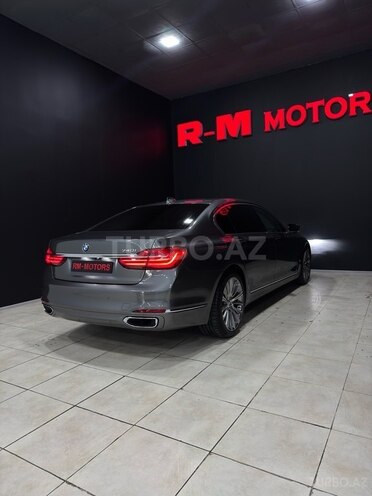 BMW 740 2018, 126,000 km - 3.0 l - Bakı
