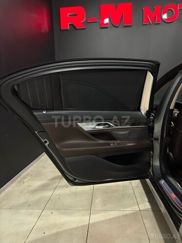 BMW 740 2018, 126,000 km - 3.0 l - Bakı