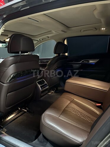 BMW 740 2018, 126,000 km - 3.0 l - Bakı