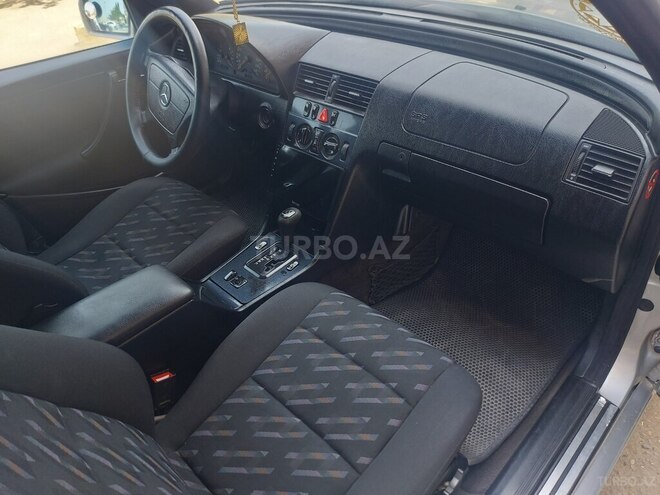 Mercedes C 200 1999, 300,000 km - 2.0 л - Bakı