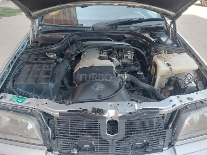 Mercedes C 200 1999, 300,000 km - 2.0 л - Bakı