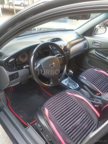 Nissan Sunny 2011, 326,578 km - 1.6 l - Bakı