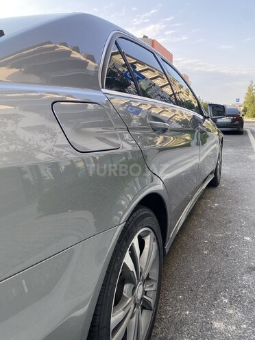Mercedes E 220 d 2013, 269,000 km - 2.1 l - Bakı