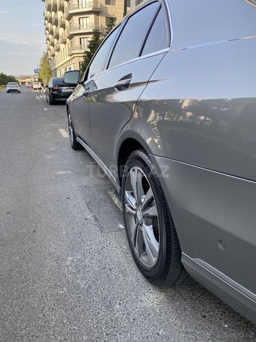 Mercedes E 220 d 2013, 269,000 km - 2.1 l - Bakı