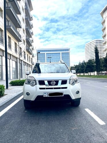 Nissan X-Trail 2013, 234,000 km - 2.5 l - Bakı